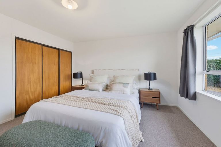Photo of property in 2/2 Bentley Street, Russley, Christchurch, 8042