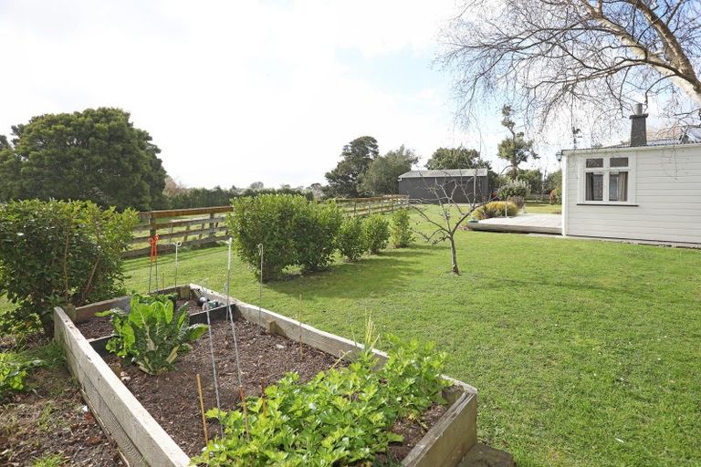 Photo of property in 55 Hawkestone Road, Marton, 4710
