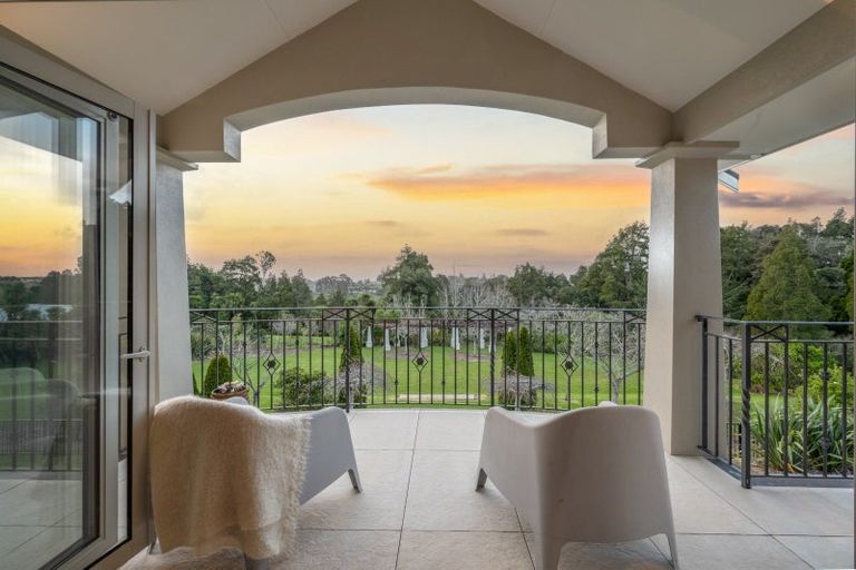 Photo of property in 1 Pearson Road, Whitford, Howick, 2571