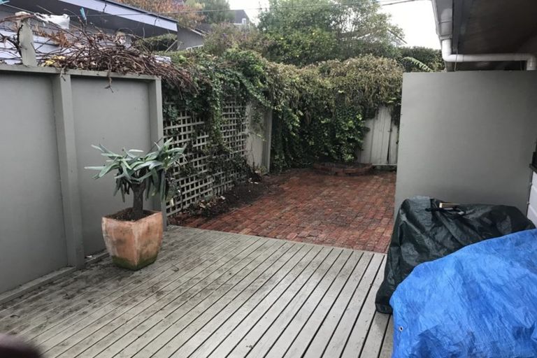 Photo of property in 6 Aries Place, Kawaha Point, Rotorua, 3010