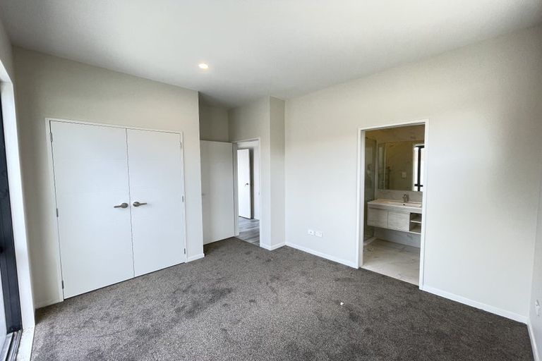 Photo of property in 88b John Downs Drive, Browns Bay, Auckland, 0630