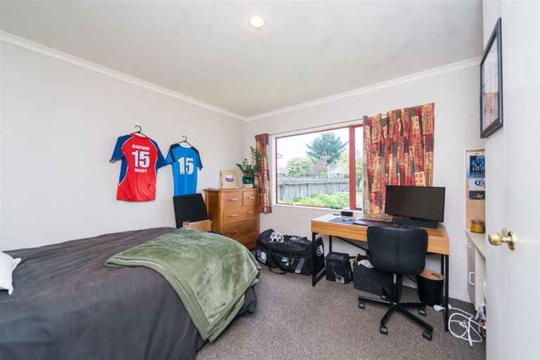 Photo of property in 1-6 Arli Court, Hokowhitu, Palmerston North, 4410