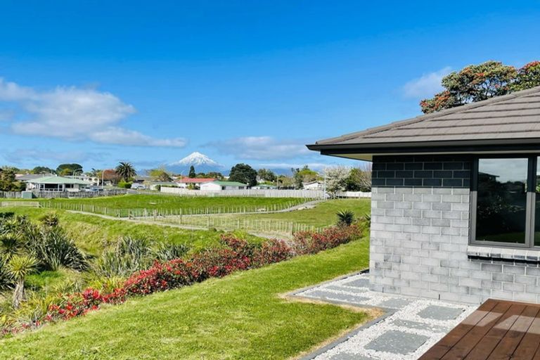 Photo of property in 10 The Terrace, Bell Block, New Plymouth, 4312