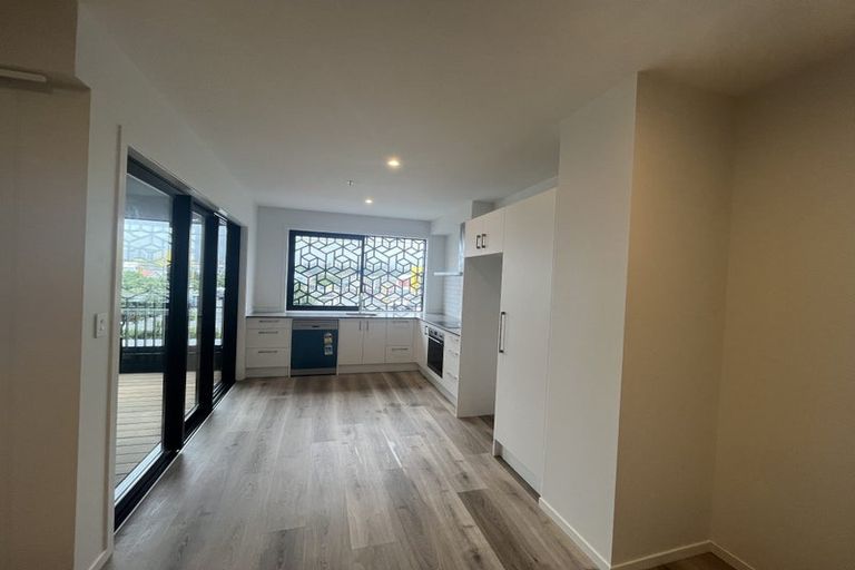 Photo of property in 206/2 Onepu Road, Kilbirnie, Wellington, 6022