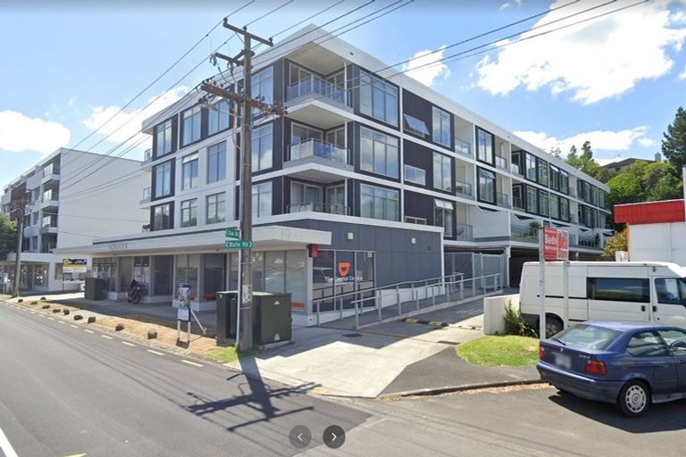 Photo of property in Norfolk Apartments, 113/19 Bute Road, Browns Bay, Auckland, 0630