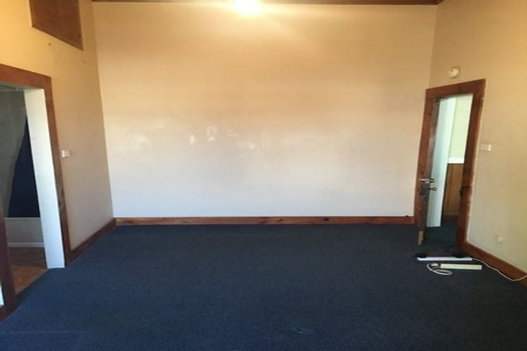 Photo of property in 44 Lombard Street, Palmerston North, 4410