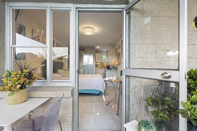 Photo of property in 23/43 Woodward Road, Mount Albert, Auckland, 1025