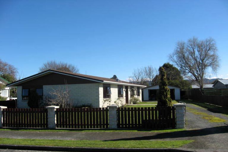 Photo of property in 10 Deller Drive, Carterton, 5713