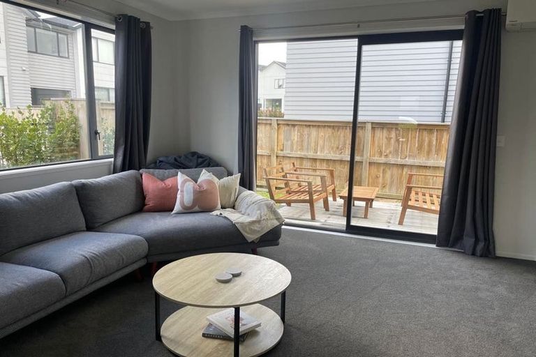 Photo of property in 23 Nellie Drive, Kumeu, 0810