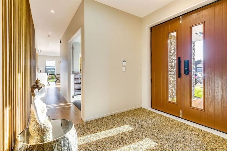 Photo of property in 24 Bill Harvey Drive, Halswell, Christchurch, 8025