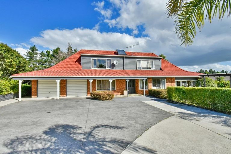 Photo of property in 33 Polo Prince Drive, Totara Park, Manurewa, 2576