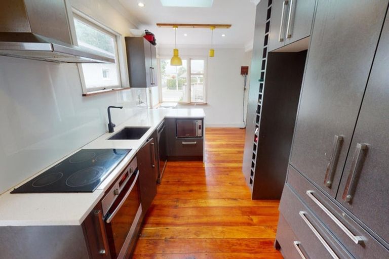 Photo of property in 157 College Street, Awapuni, Palmerston North, 4412