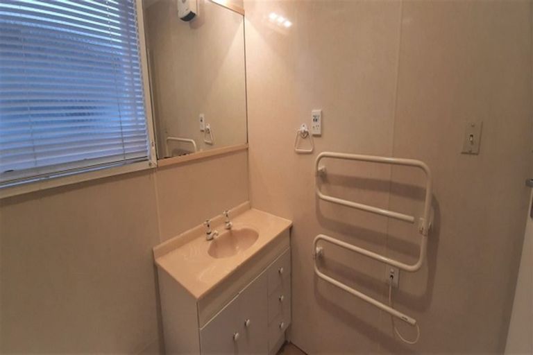 Photo of property in 38 Farrington Avenue, Bishopdale, Christchurch, 8053