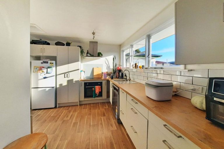 Photo of property in 83a Tilford Street, Woolston, Christchurch, 8062