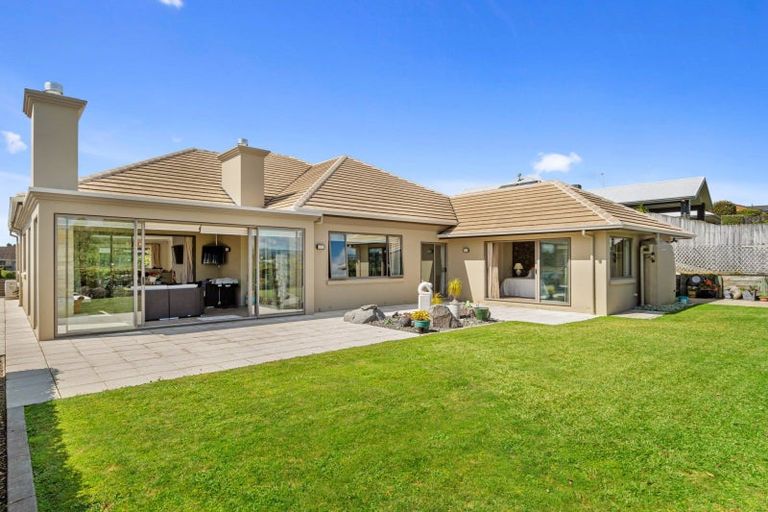 Photo of property in 28 Rexford Heights, Pyes Pa, Tauranga, 3112