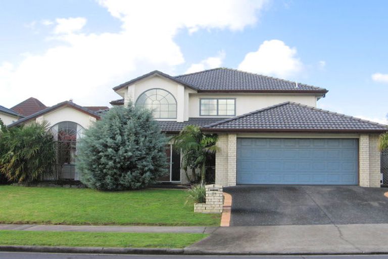 Photo of property in 29 Claremont Way, East Tamaki Heights, Auckland, 2016