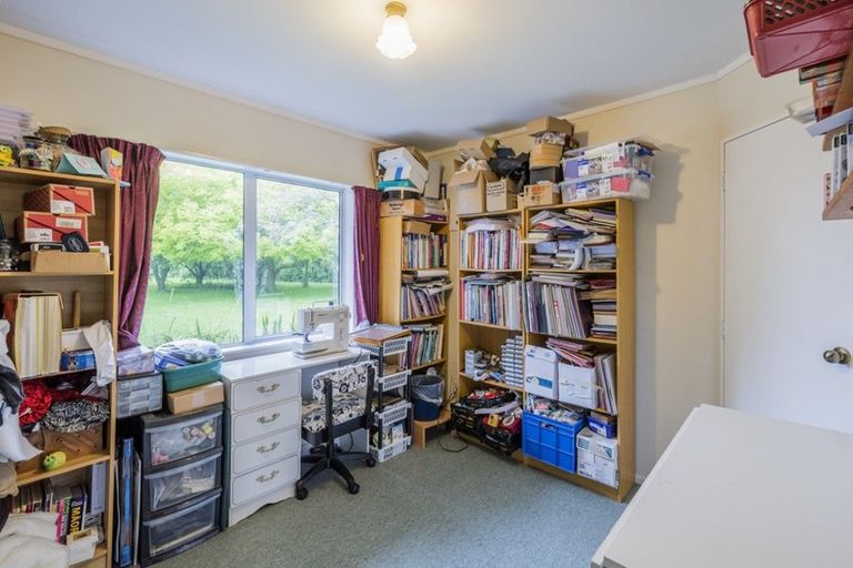 Photo of property in 71 Whelans Road, Levin, 5571