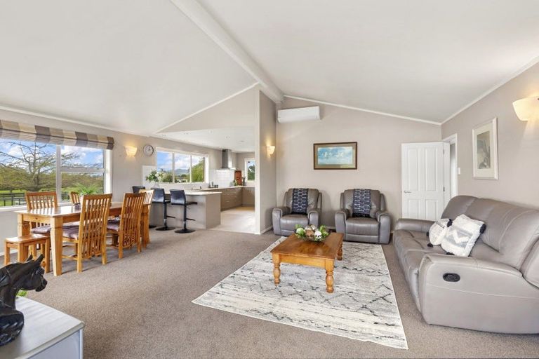 Photo of property in 127 Peake Road, Cambridge, 3493