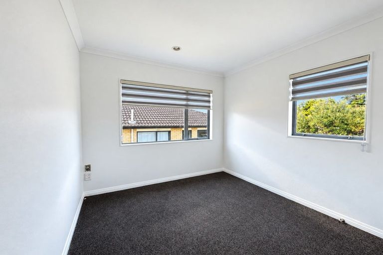 Photo of property in 10 Andrusha Place, Flat Bush, Auckland, 2019