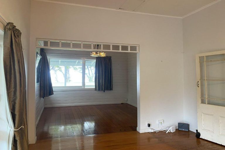 Photo of property in 2041 Ngunguru Road, Ngunguru, Whangarei, 0173