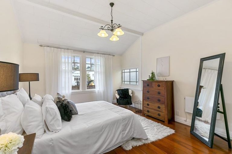 Photo of property in 33 Herald Street, Berhampore, Wellington, 6023