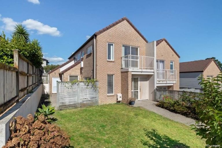 Photo of property in 14 Clomell Drive, Flat Bush, Auckland, 2019