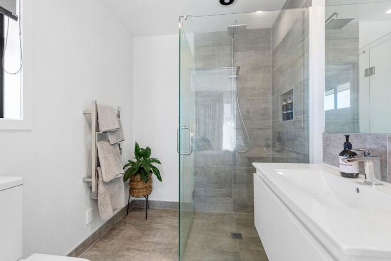 Photo of property in 10 Stevenson Drive, Papamoa, 3118