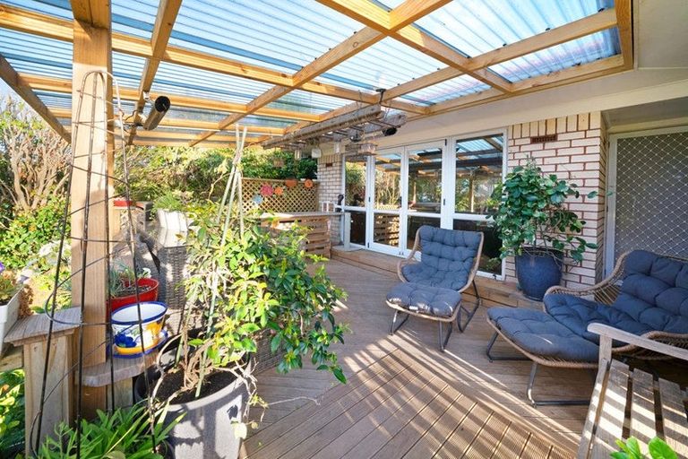 Photo of property in 27 Walters Road, Takanini, 2112