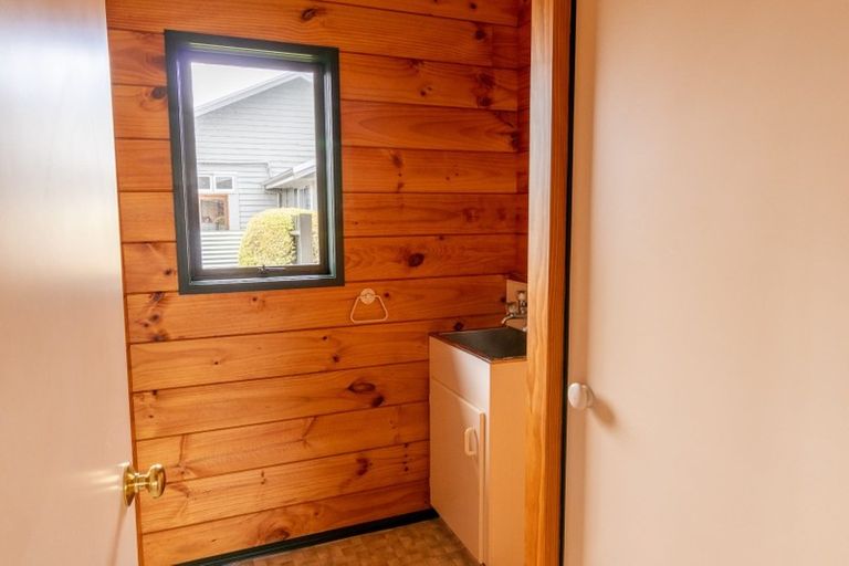 Photo of property in 17 Alexander Street, Winton, 9720