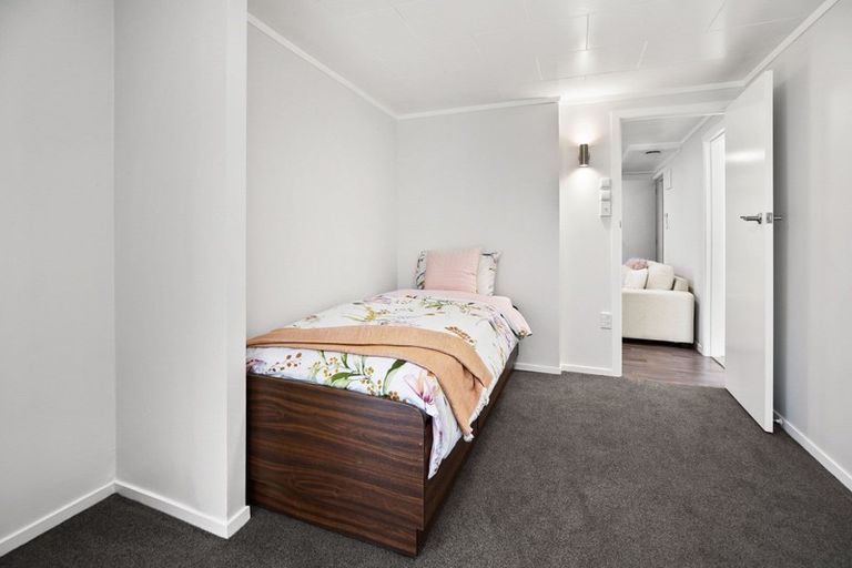 Photo of property in 35 Hillcrest Road, Hillcrest, Hamilton, 3216