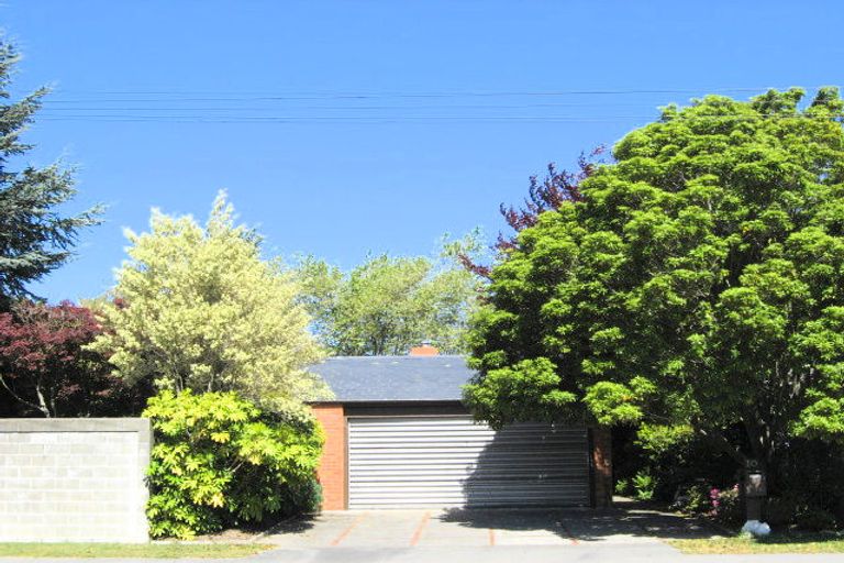 Photo of property in 10 Gleneagles Terrace, Ilam, Christchurch, 8053