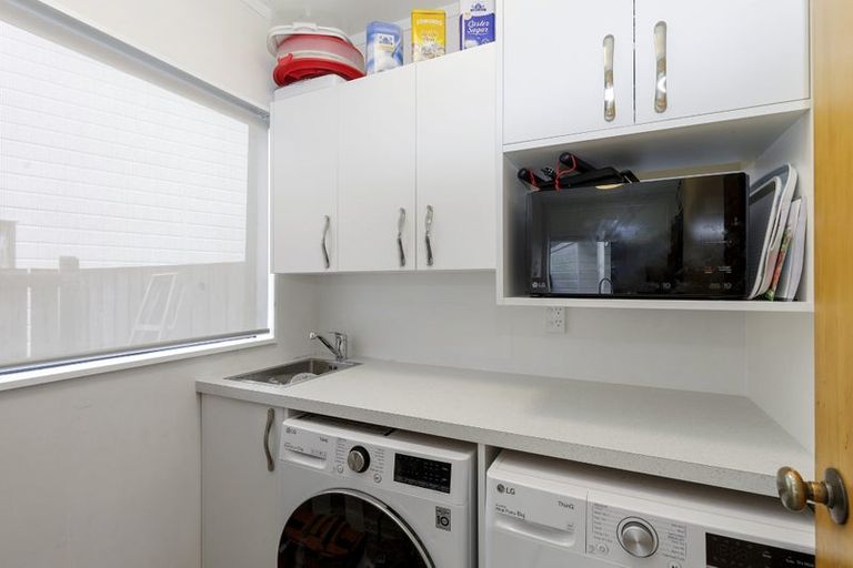 Photo of property in 4/24 Mason Street, Moera, Lower Hutt, 5010