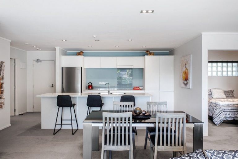 Photo of property in Quayside Apartments, 305/11 George Street, Whakatane, 3120