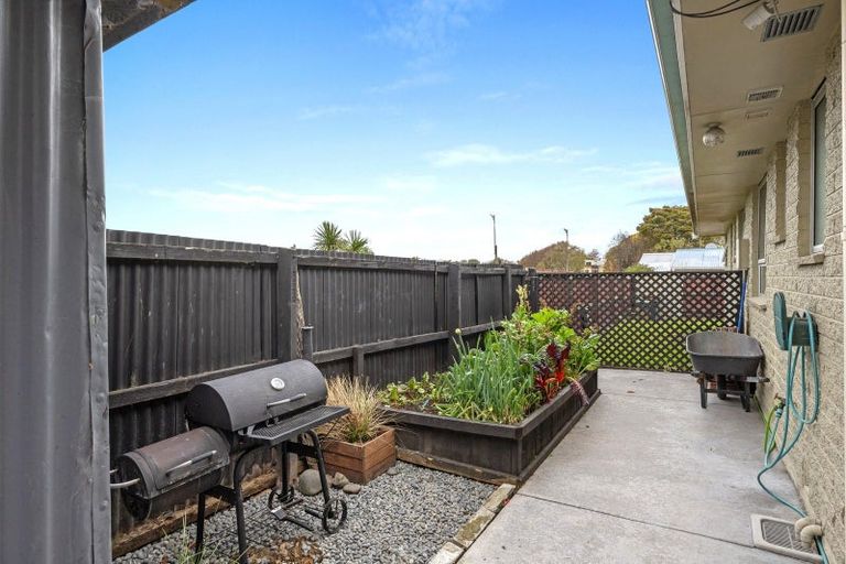 Photo of property in 1/44 Kathleen Crescent, Hornby, Christchurch, 8042