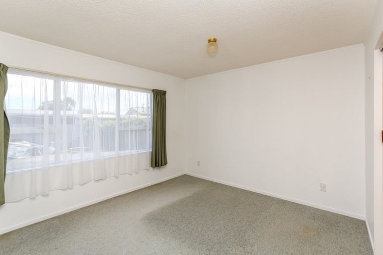 Photo of property in 1/6 Wicklow Place, Bell Block, New Plymouth, 4312