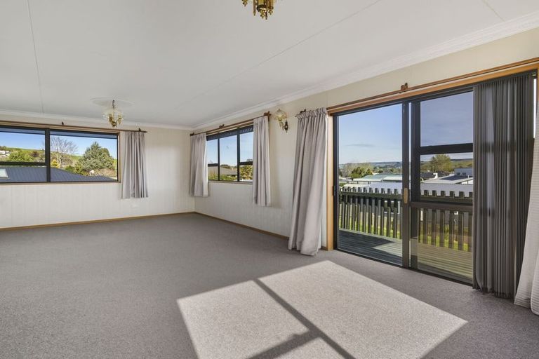 Photo of property in 11 Greenhithe Street, Waihola, Milton, 9073