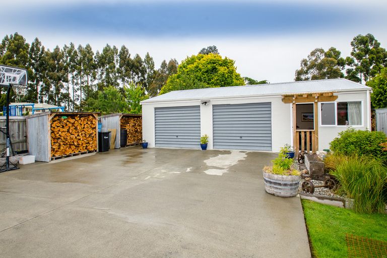 Photo of property in 12 Lambert Street, Abbotsford, Dunedin, 9018