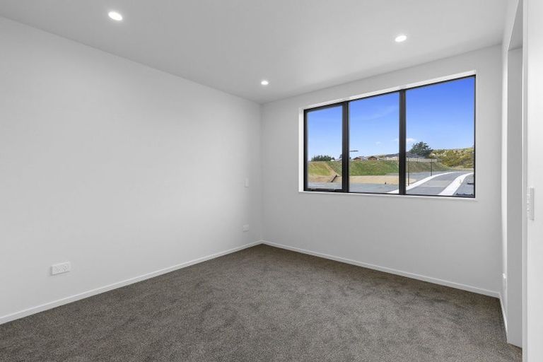 Photo of property in 58 Oakum Road, Whitby, 5024