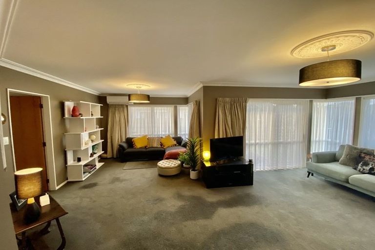 Photo of property in 11 Ngamotu Place, Mount Maunganui, 3116
