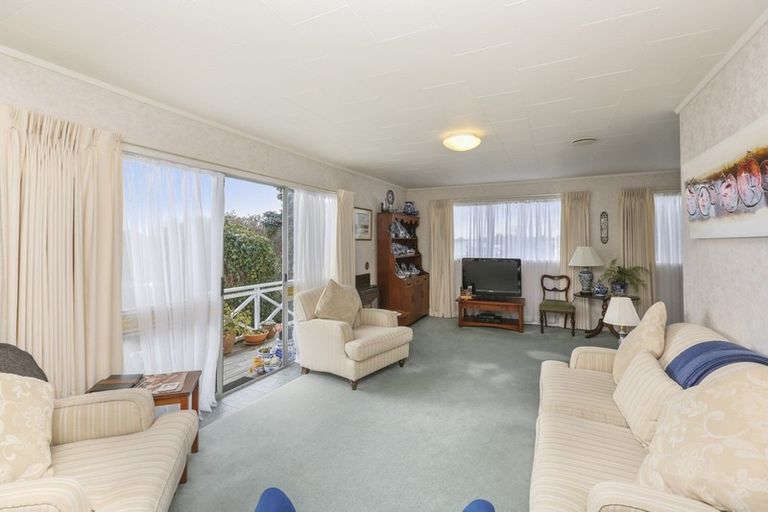 Photo of property in 154 Govett Avenue, Frankleigh Park, New Plymouth, 4310