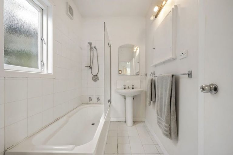 Photo of property in 36a Calcutta Street, Khandallah, Wellington, 6035