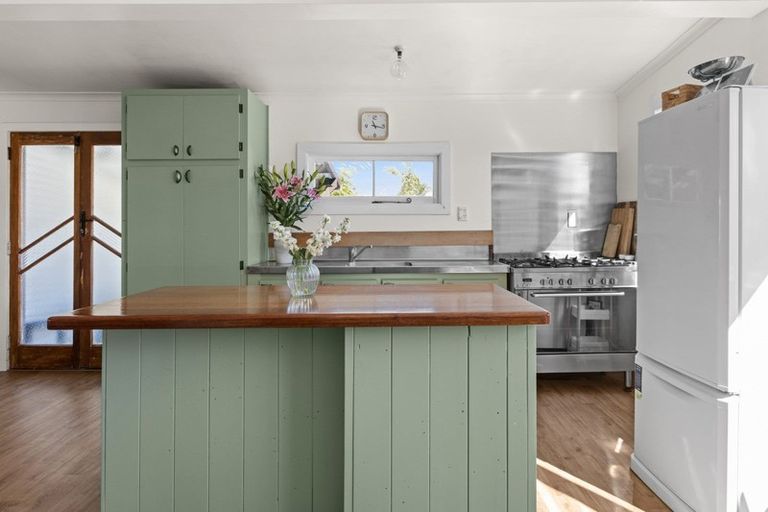 Photo of property in 103 Barden Street, Mayfair, Hastings, 4122