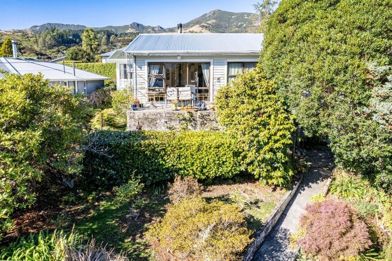Photo of property in 19 Muter Street, Akaroa, 7520
