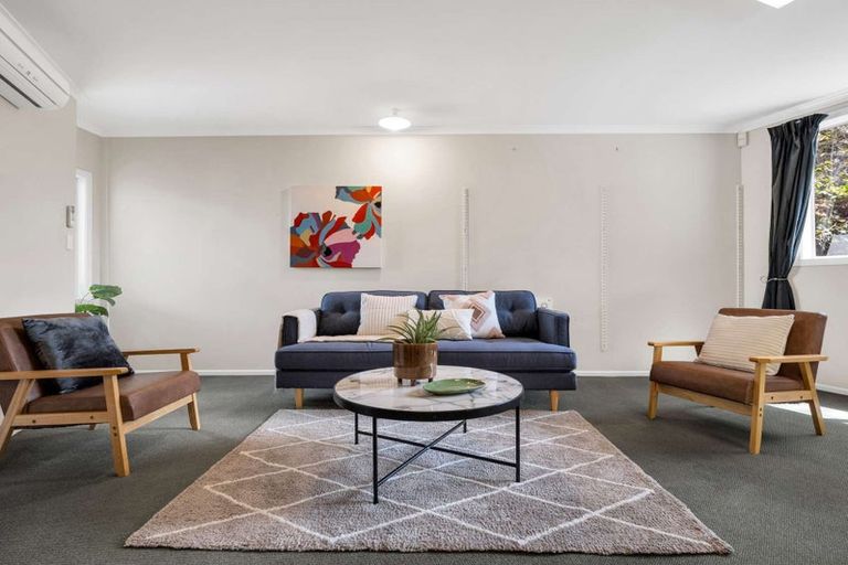 Photo of property in 1 Gerrand Place, Chedworth, Hamilton, 3210