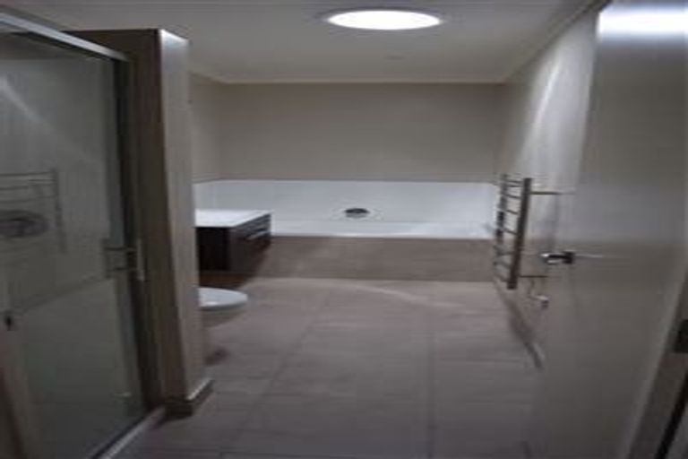 Photo of property in 10 Kittyhawk Lane, Hobsonville, Auckland, 0616