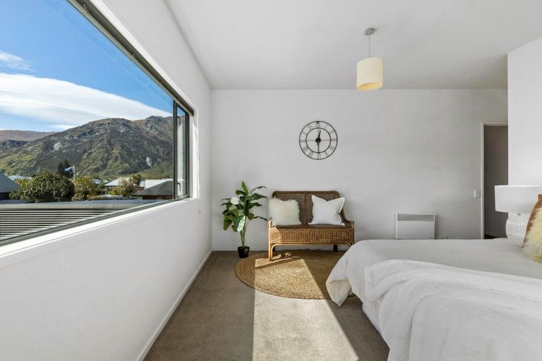 Photo of property in 26 Mavora Road, Lake Hayes, Queenstown, 9304