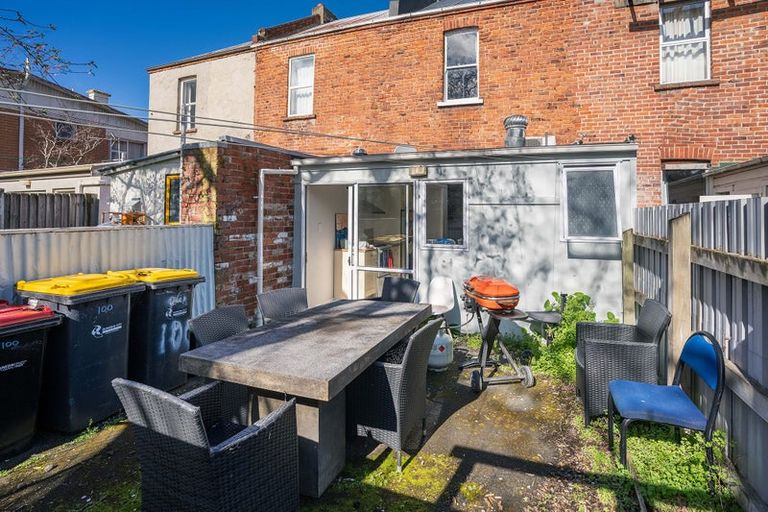 Photo of property in 100 Dundas Street, North Dunedin, Dunedin, 9016