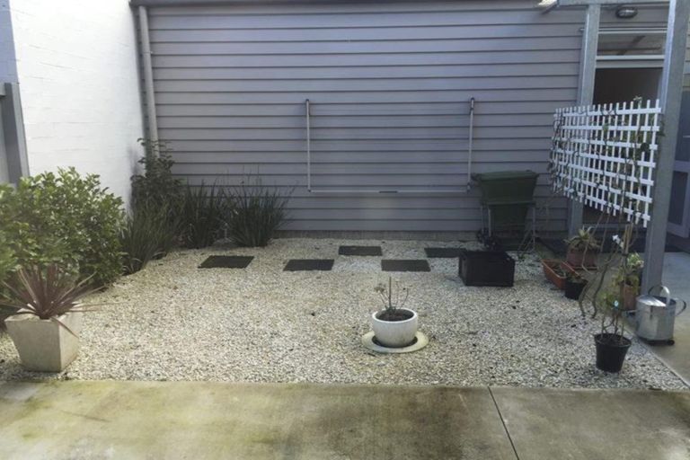 Photo of property in 42 Kuaka Drive, Takanini, 2112
