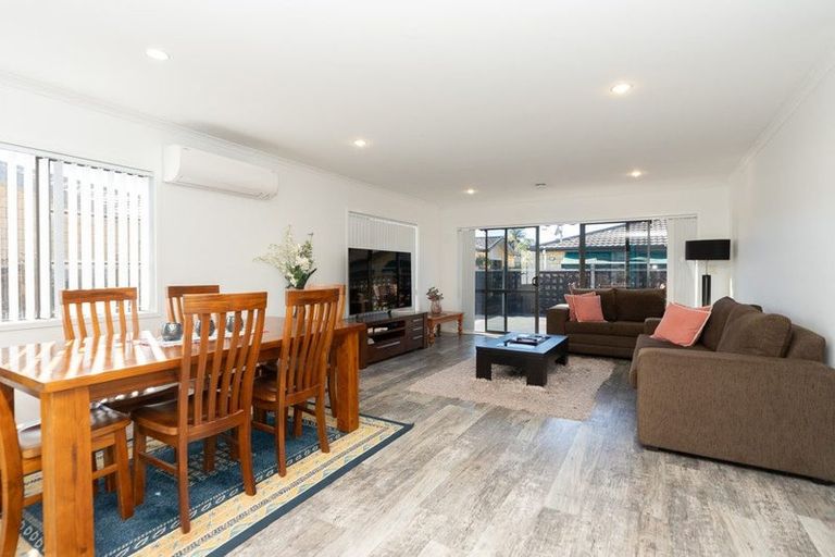 Photo of property in Bramley Gardens, 3/24 Turnbury Court, Rototuna, Hamilton, 3210