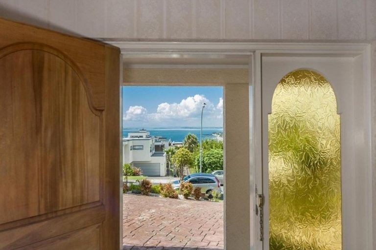 Photo of property in 7 Marama Street, Castor Bay, Auckland, 0620